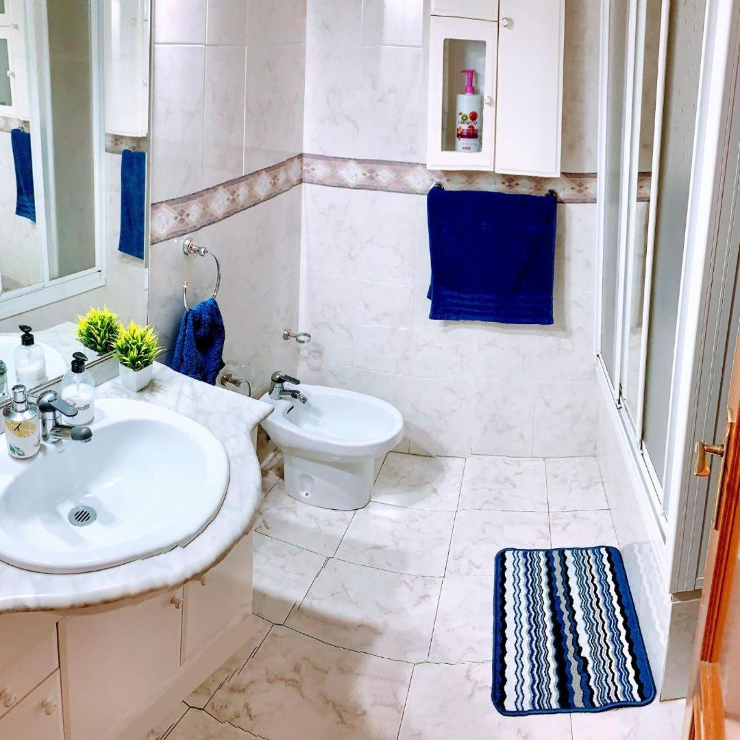 Apartamento Compartido Con Vista Al Puerto Valencia Appartement Buitenkant foto