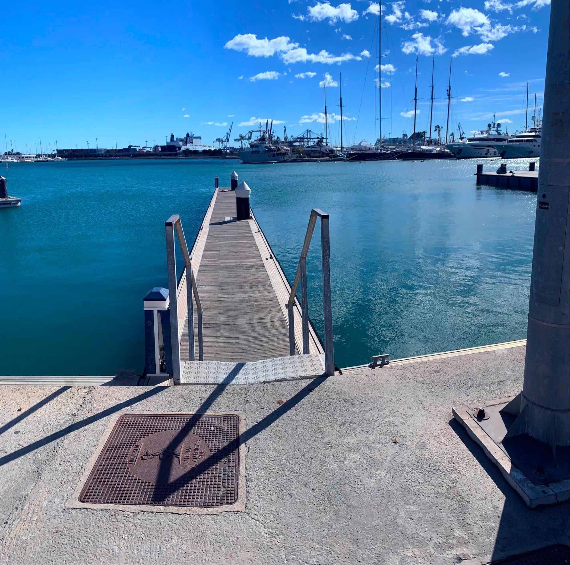 Apartamento Compartido Con Vista Al Puerto Valencia Appartement Buitenkant foto